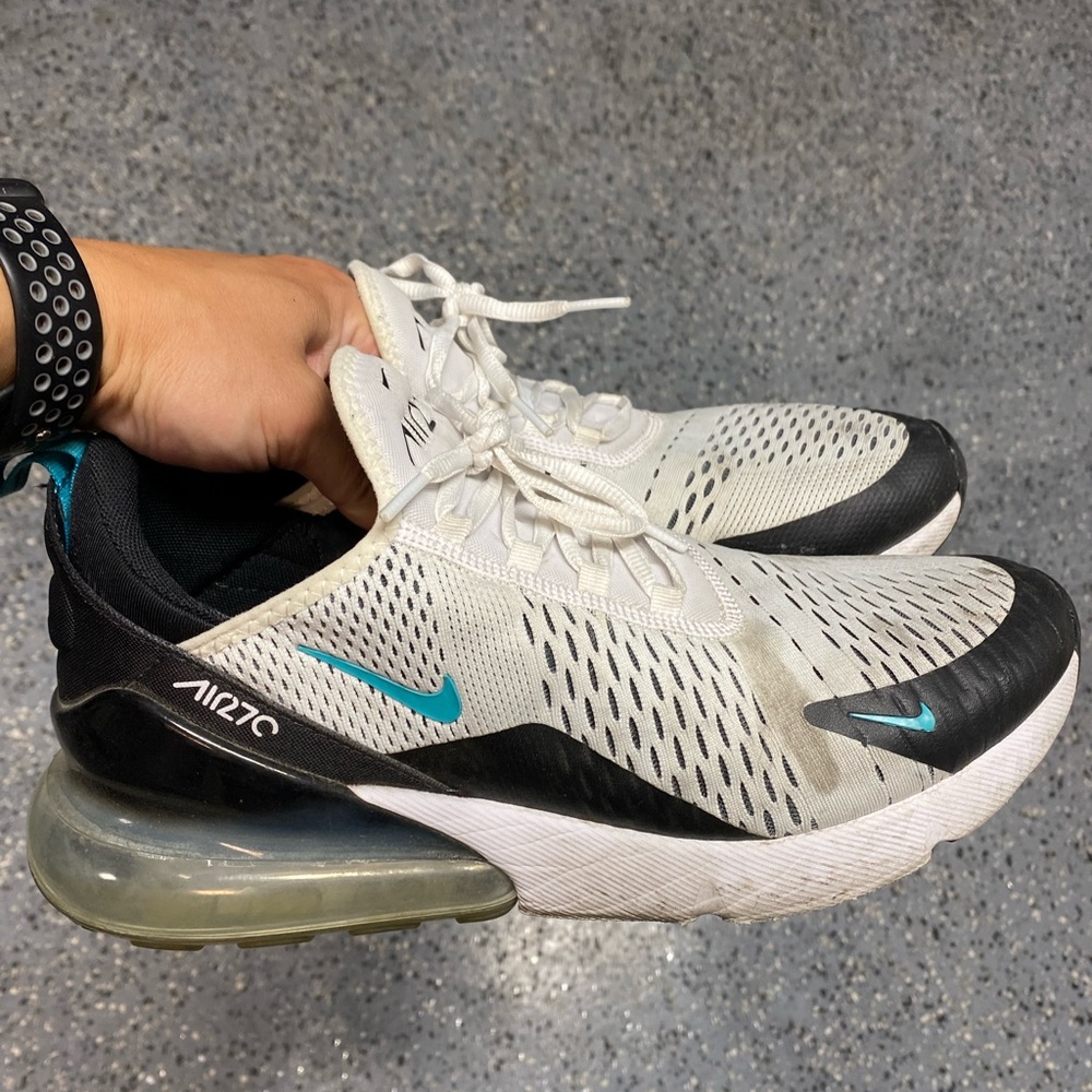 Air max 270s size 10. Used for sale